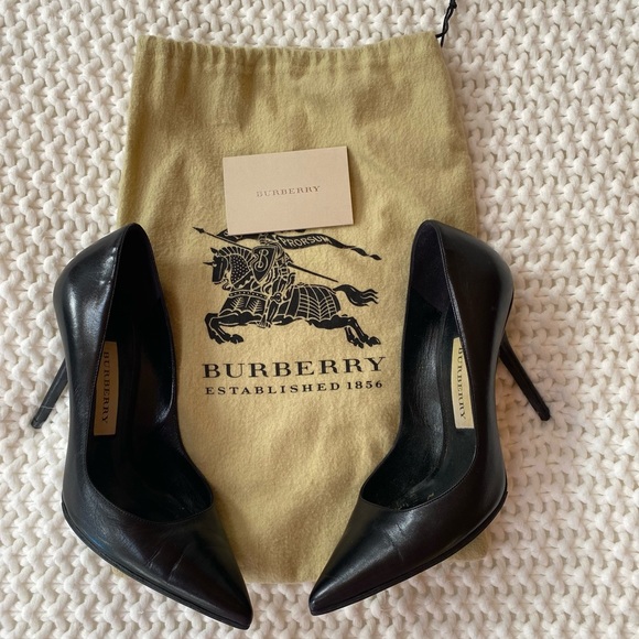 Burberry Black Heels size:38 US size: 8 - Picture 2 of 4